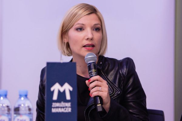 KOLUMNA: ALENKA VIDIC. »Zeleno, ki te ljubim zeleno.«